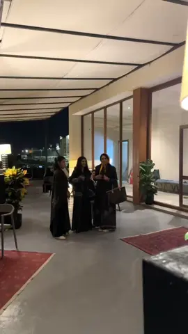 تشرفت بشوفة حبيبة قلبي الممثلة #الهام_علي #لمى_الكناني #سارة_اليافعي #مارنيس#اكسبلور @Lama Alkinani لمى الكناني @الهام علي |  Elham Ali 