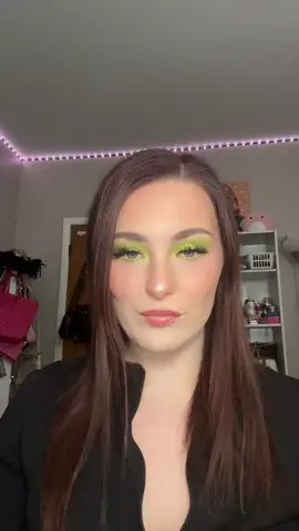 I’m coming 😉😘 #fyp #foryoupage #foryou #makeupqueen #kayla #leo #makeup #makeuptutorial #makeuptransition 