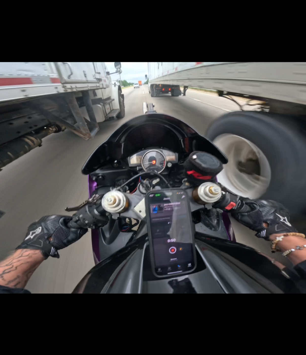 oops  #yamaha #yamahar6 #600cc #sportbike #foryou #bikelife #yamahabikes #123go #semitruck 