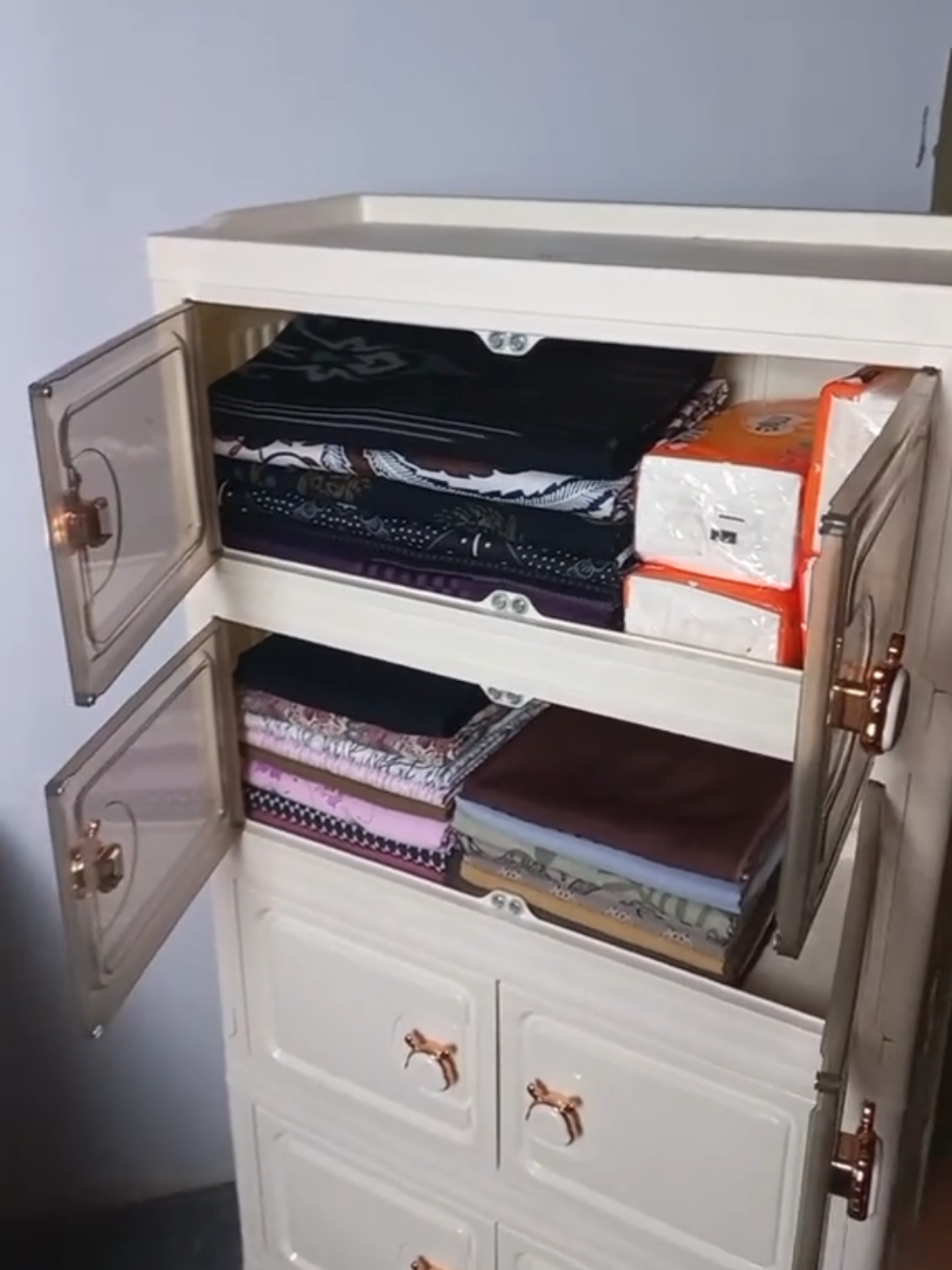 Anapk kosan wajib tahu lemari ini ‼️ #lemariplastik #lemariminimalis #lemarisusun 