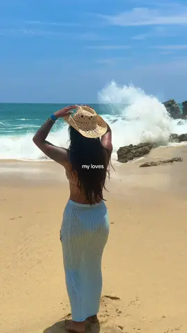 Never ever let anyone change your sweet heart bby girl. Your love is too pure. Your soul is too genuine. Que la gente diga y haga, pero tu cuida tu corazón siempre 💘 #selflove #selfgrowth #beyonce #inspiration 