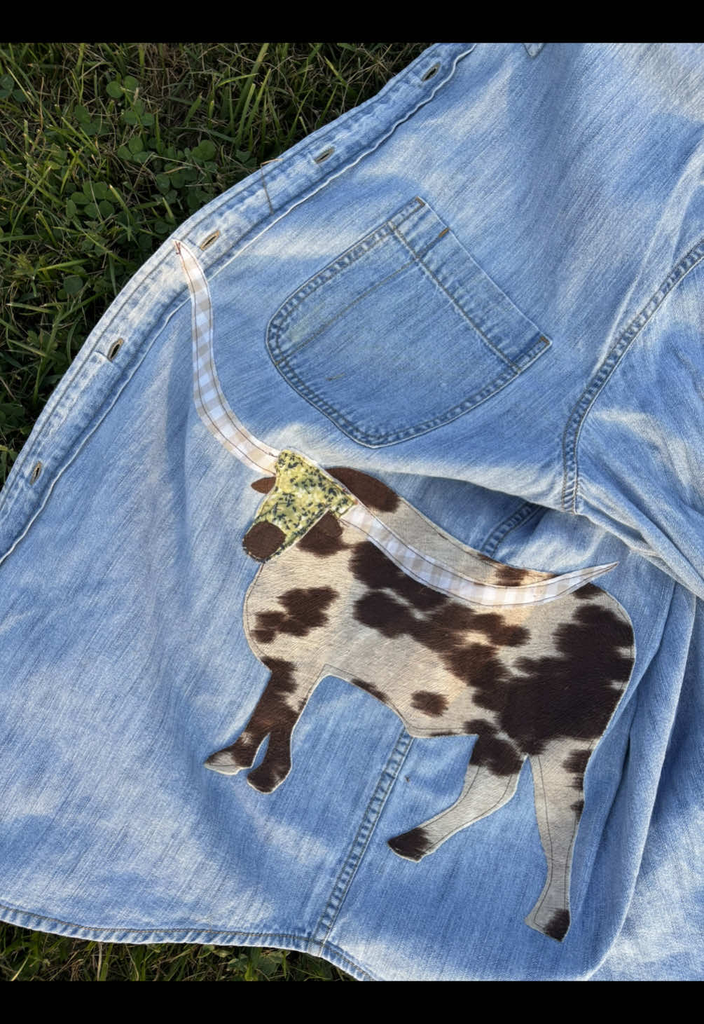 longhorn patchwork🤠🌾 find @ stitched by g on fb & insta #fyp #patchwork #sewn #sewing #sewingtiktok #handmade #SmallBusiness #smallbusinessowner #western #westernfashion #westernstyle #levis 