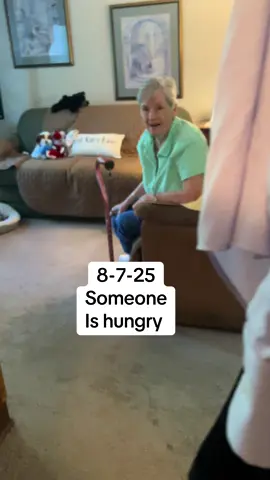 #fyp #nanabanana1932 #nanabanana1932caregivermelissa #hungry #nana #dementiacaregiver #alzheimers #alzheimersawareness #dinner #funny