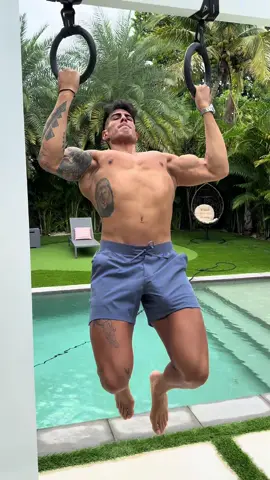 Pulls up = s3xy back 