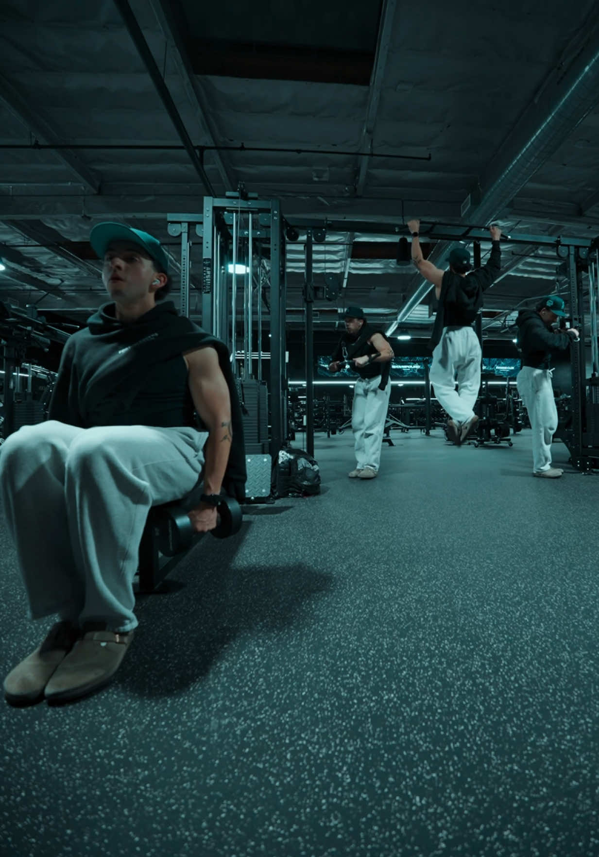 back day x nemzzz  can’t wait to show you the next one 🥱💻  #fyp #gymedit #videoediting #gym #nemzzz #backworkout 