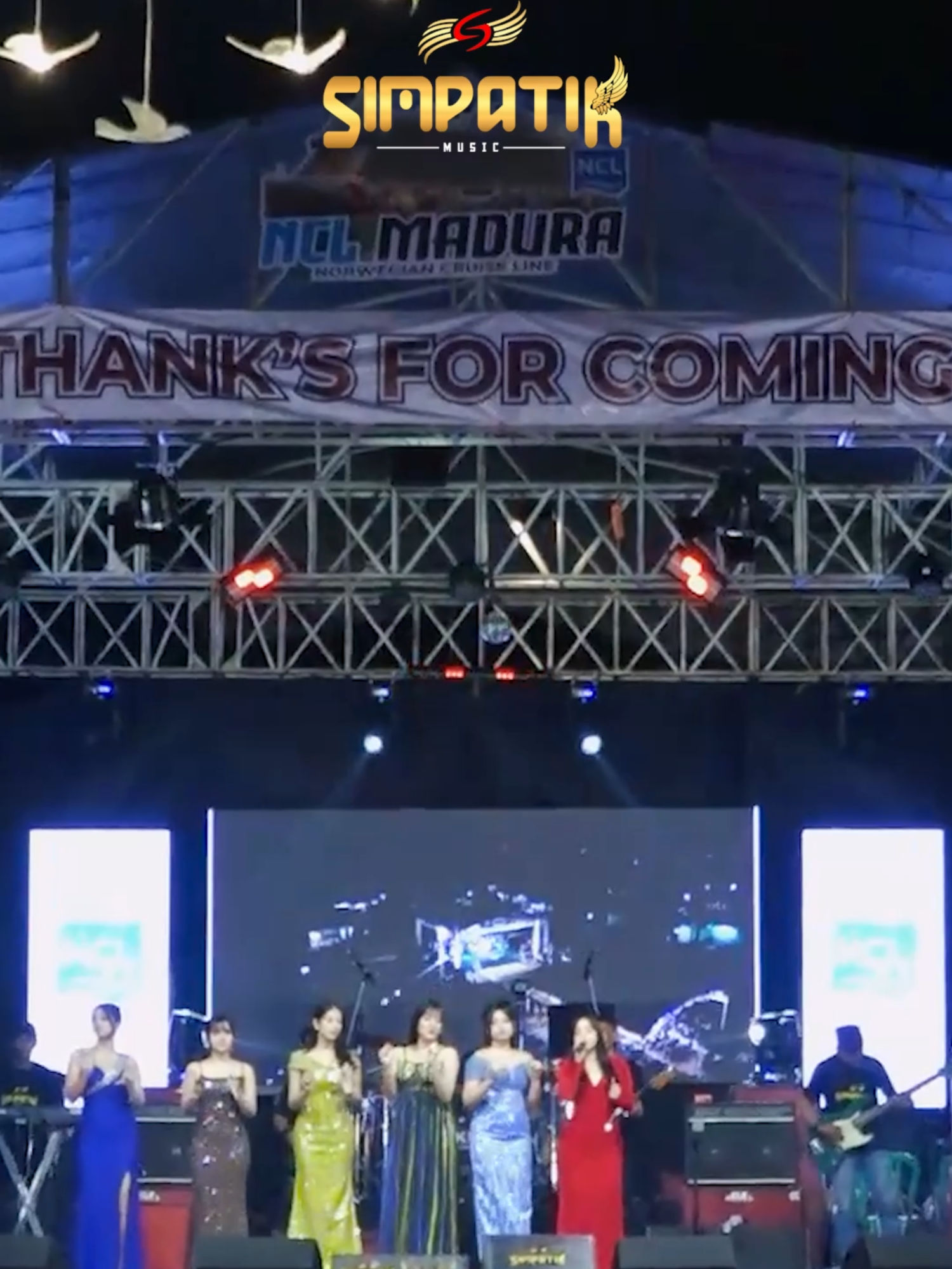 Segera Tayang !!! PERCUMA - ALL ARTIS SIMPATIK MUSIC (@diandraaayu @tiaraamorraaa2 @riaameliaandr_ @_putrianjani20 @aurasekar02 @ndhukayu @linda_ayunda @irwandacademy2 ) SIMPATIK MUSIC LIVE MADURA @simpatikmusicofficial @abrf9 @simpatik_daily @klkaudiorental @kaconk_lighting1 @smoothriz_apparel  #simpatikmusic #percuma #diandraayu #tiaraamora #lailaayu #riaamelia #putrianjani #aurasekar #lindaayunda #irwandacademy2