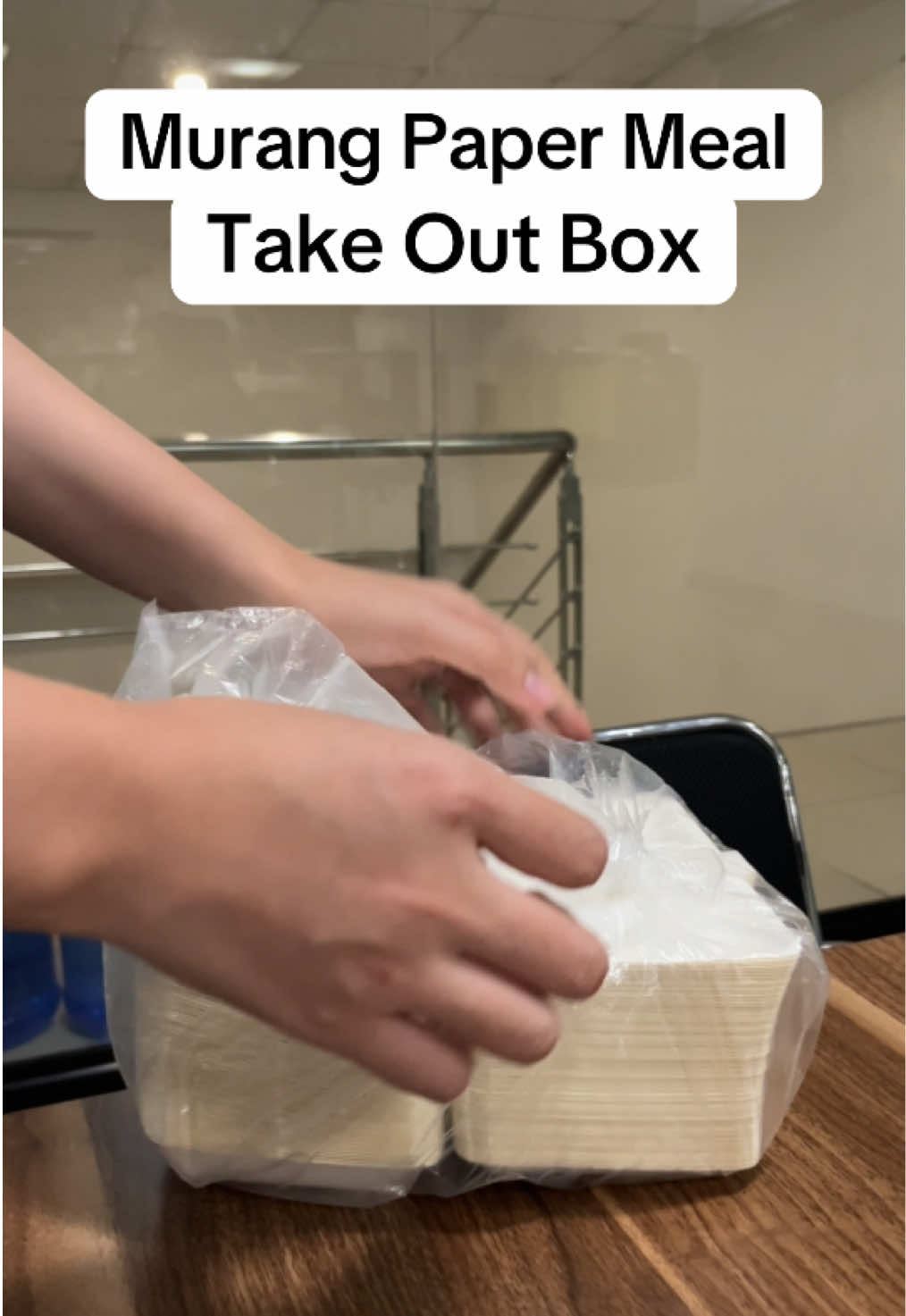 Sulit na sulit bili mo dito😍 50pcs na ba naman per order yan! Ang Ating Disposable Paper Flip Meal Box / Spaghetti Box #Clamshell #paperbox #mealbox #takeoutbox #fyp #foodpackaging #meals #fypp #takeoutmeal #spaghettibox #styro #styrobox #mealbox #trending #viral #foryou #foryoupage 