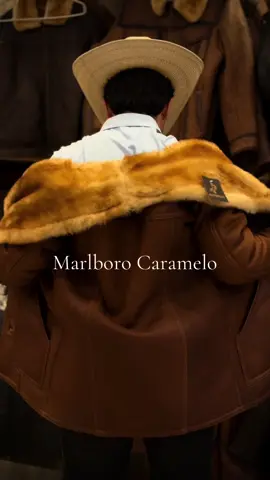 Marlboro Caramelo🐑🔥 Envíos a todo México Y Estados Unidos🇲🇽🇺🇸✅ #pampaboots #parati #chamarras #chamarrasdepiel #mexicantiktok #levis #tendenciavaquera #marlboro #marlboro🐴 #modamasculina #frioooooooo🥶🥶🥶🥶🥶 #vaquero #exclusivo #frio #belicon #destacame #estadosunidos🇺🇸 #paratiiiiiiiiiiiiiiiiiiiiiiiiiiiiiii #piel #belico #gabardina #cowboy #masculino #yellowstone #marlbororojo #ranch #rancho #elegante #oufit #oufitvaquero 