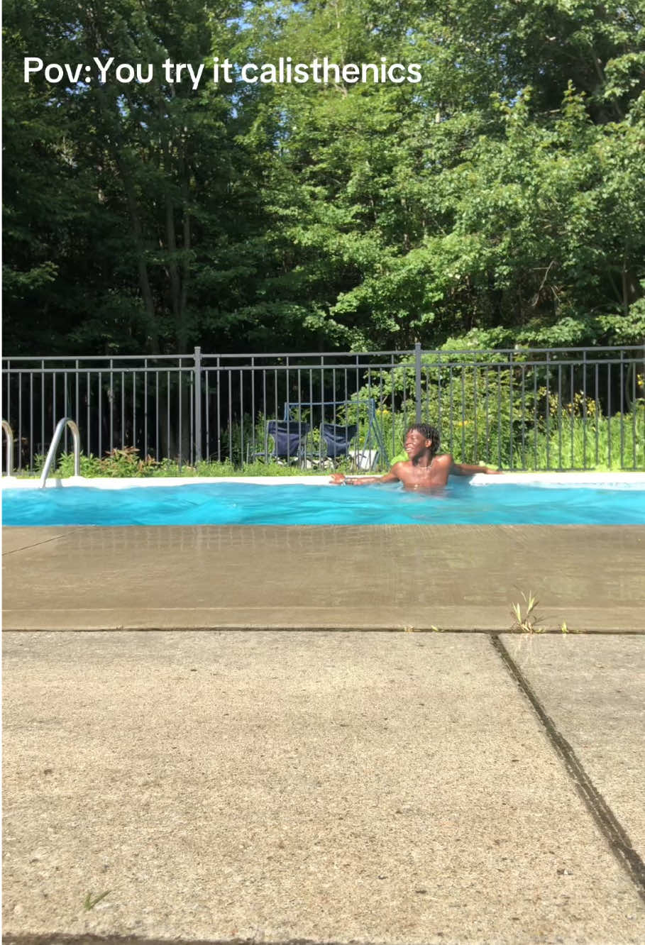 @elredneck2🤠 #GymTok #pool #calisthenics #Summer #fouryoupage 