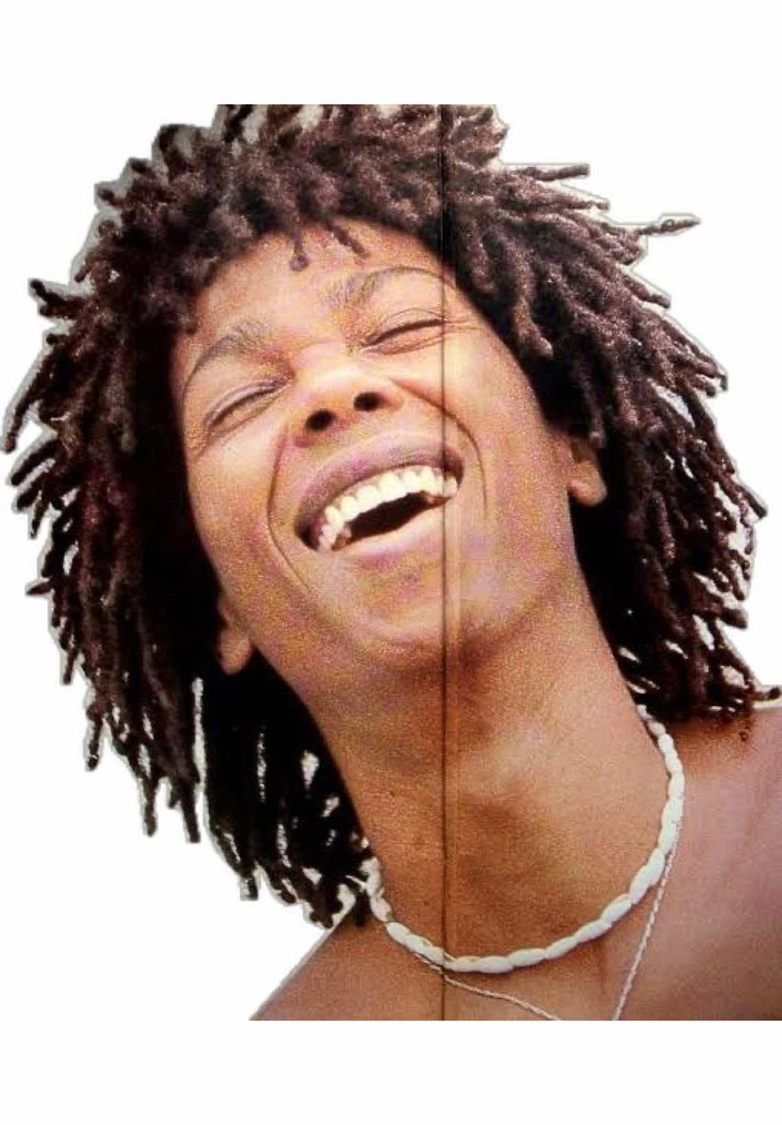 🎶 “Te Devoro”, de Djavan, é uma declaração intensa de amor e desejo. Com poesia sensível e metáforas marcantes, a canção transforma o ato de amar em algo visceral, quase selvagem, onde sentir e viver o outro é mais importante que qualquer palavra. 💫 Djavan mistura sensualidade e delicadeza, criando um clima íntimo que convida o ouvinte a se entregar totalmente à emoção. É uma das músicas mais icônicas do cantor, símbolo de sua habilidade em unir romantismo e sofisticação musical. #Djavan #TeDevoro #MPB #MusicaBrasileira #ClassicosDaMPB #Amor #Paixao #Romantismo #Musica #Poesia #SomBrasileiro #Arte #Cultura #Djavanete #MusicaNacional