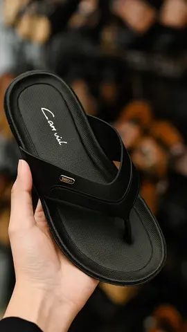 Sandal jepit kulit model kekinian dan casual. Kedap air dan anti licin. Nyaman banget di pakai jalan-jalan. #sandalkulit  #sandaljepit  #sandalkekinian 