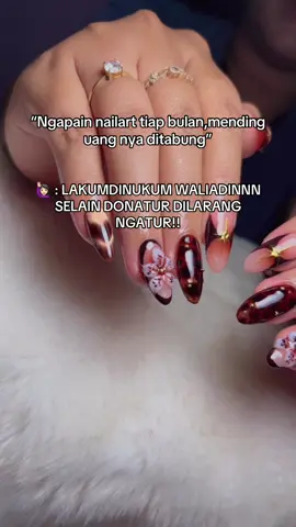 Selagi ga make uangmu,diem🤫 #nails #nailart #nailsinspo 