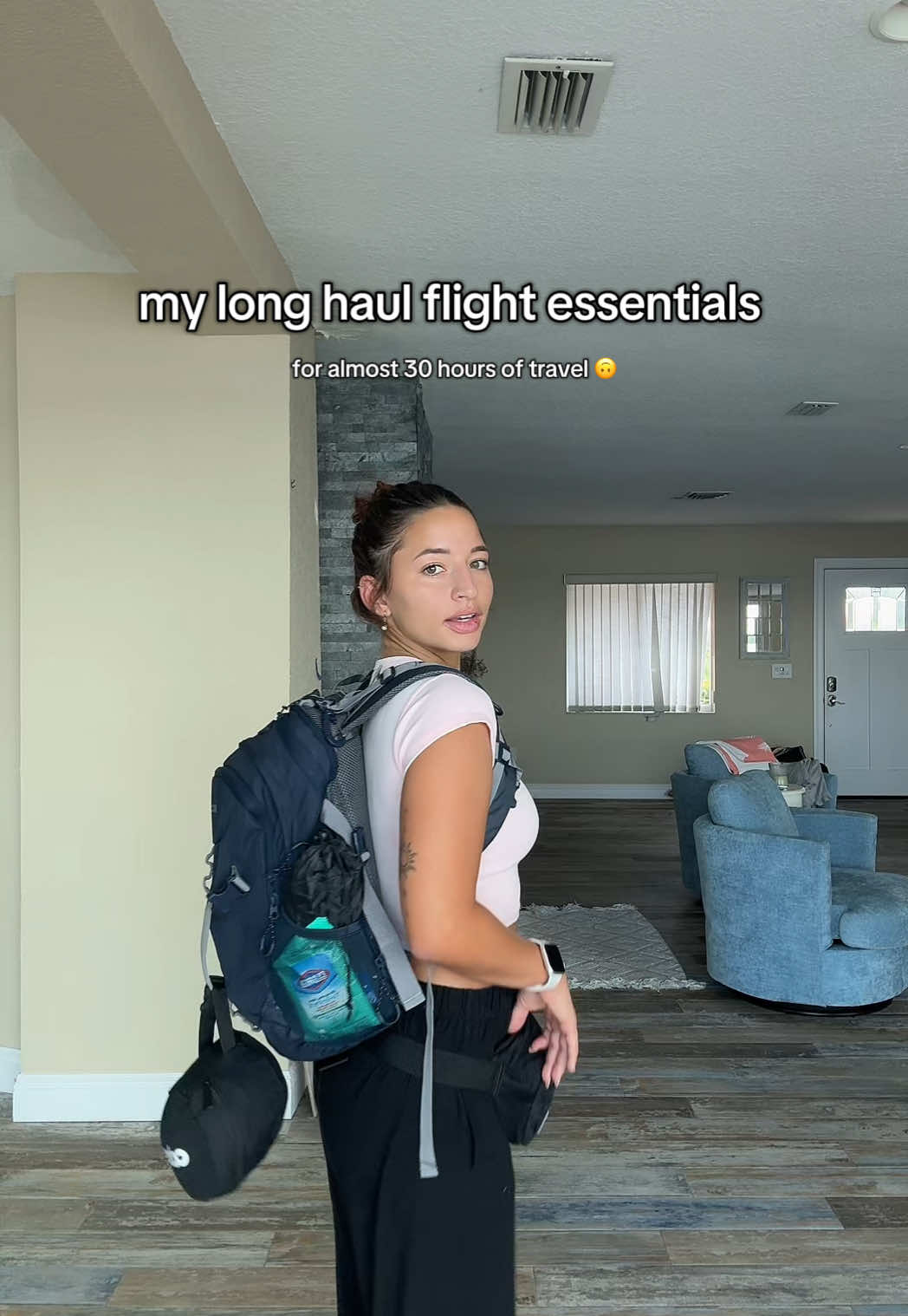 fly smarter, not harder  #whatsinmybag #travelmusthaves #internationaltravel #travelhacks #traveltips #flights #traveltok #foru #fyp 