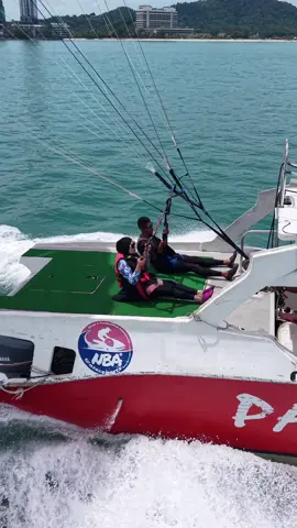 Parasailing ON! Mcm Biasa Klau Nkp Hello-2 Ja😂#langkawi #cenangbeachlangkawi #parasailing #siap #drone #pulak #tu ❗️