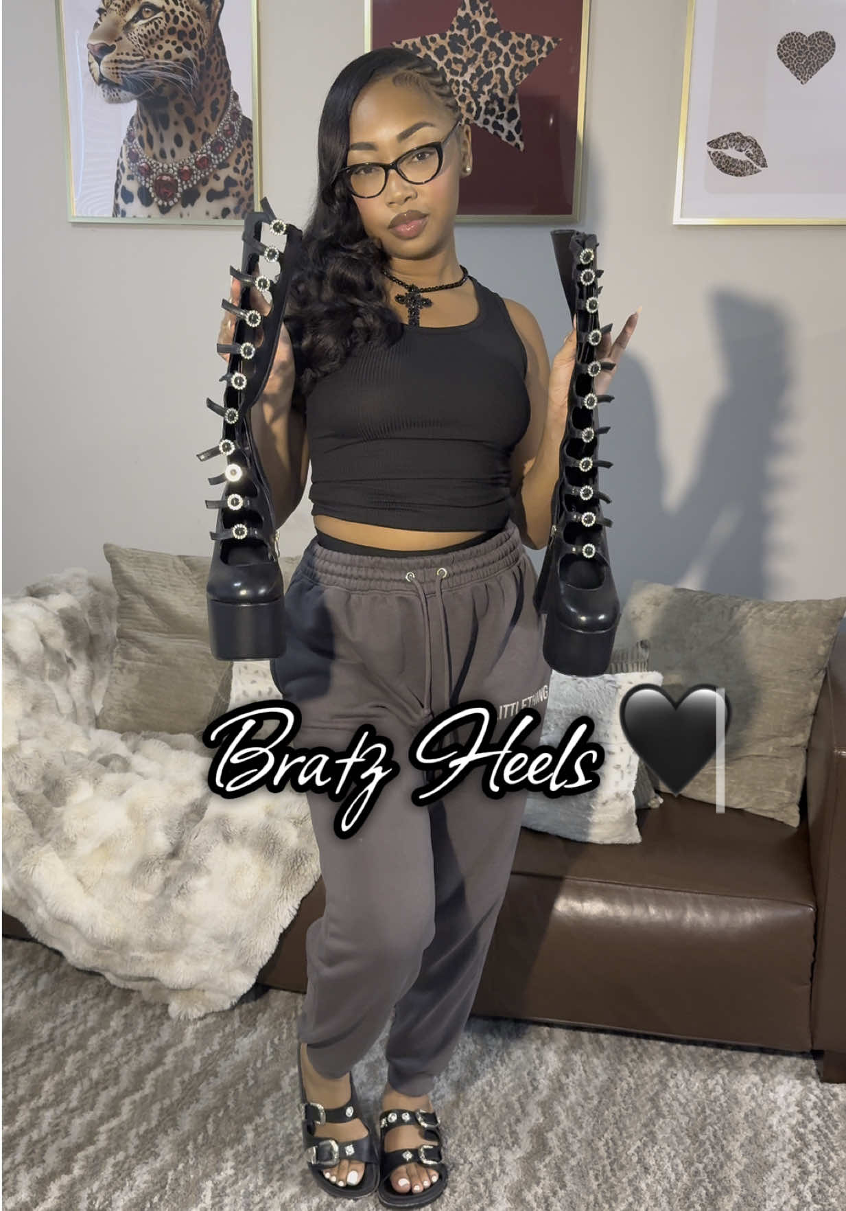 the cutest heels 🖤