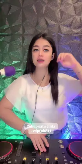 #djthaliadrell #cukupsatucinta #livehighlights #funkot #djindonesia 
