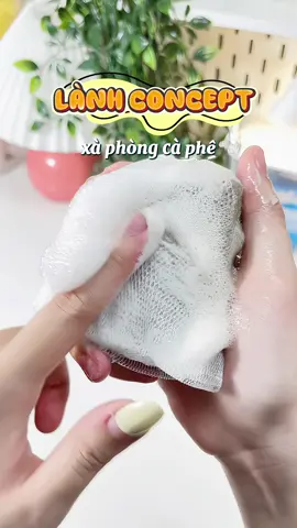 Quá đỉnh luon í, an toàn mà có trắng thật luon nhaaa #xaphongtamtrang #xaphongcaphe #tắmtrắng #trangda #bodycare #duongda #duongdabody #duongtrang #lanhconcept #tiktokshop88 #sansale #lamdep #xuhuong #xuhuongtiktok #fyb #viral #review #muataitiktok #muataitiktokshop 