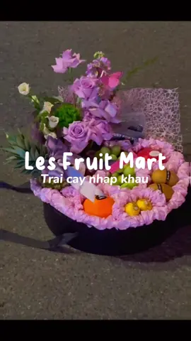 Hộp quà trái cây nhập khẩu xênh êu hẹ hẹ 🍎🍓🍒🍇#CapCut #lesfruitmart #traicay #traicaytuoi #traicaynhapkhau #hoptraicay #quatang #quatangsinhnhat #fruit #fruits #gift #quan1 #hopqua #fyp #xuhuong #xuhuongtiktok #trend #hopquatraicay 