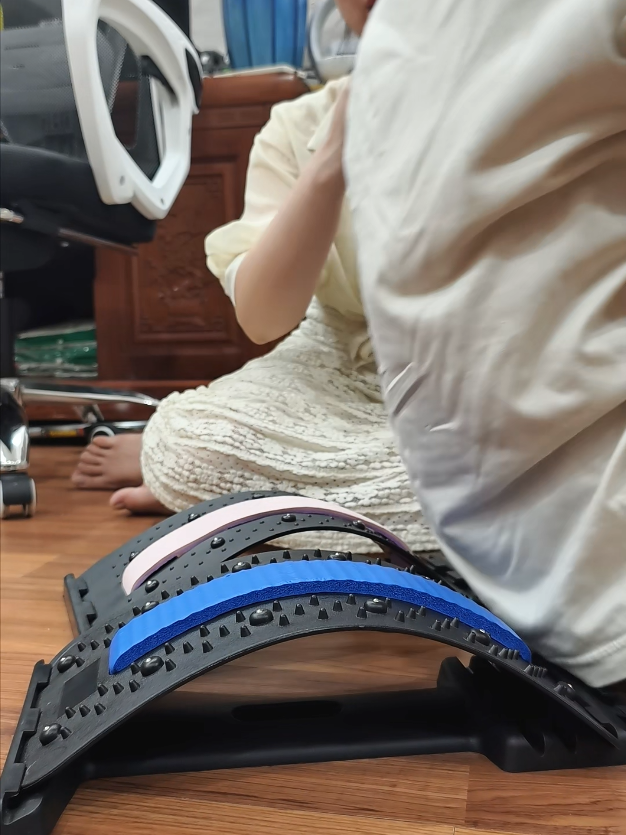 Khung hỗ trợ cột sống dụng cụ massage hỗ trợ tư thế lưng đúng tại nhà #khunghotrocotsong #khungmassage #chamsocsuckhoe #gocvanphongcuatien 