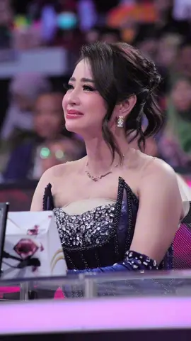 Mami @Dewi Perssik Shop 🥹🥹🥹🥲🥲🥲 #mamidp #mamidewi #dewipersik #ayah #sadvibes #sedih #laguayah 