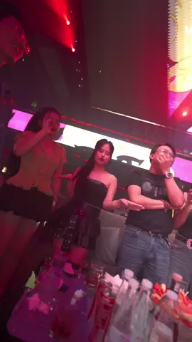 Lên Bar không phải là hư, lên bar là để lắc lư cái đầu #remix #djmie #viral #canalis #tiktok 
