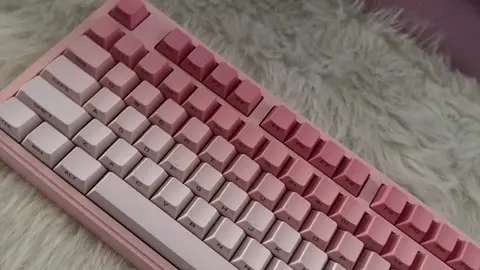 IP98 pro wireless waterproof keyboard for gaming and office #desksetup #GamingSetup #ip98 #wireless #GamerGirl #wireless #furycube 
