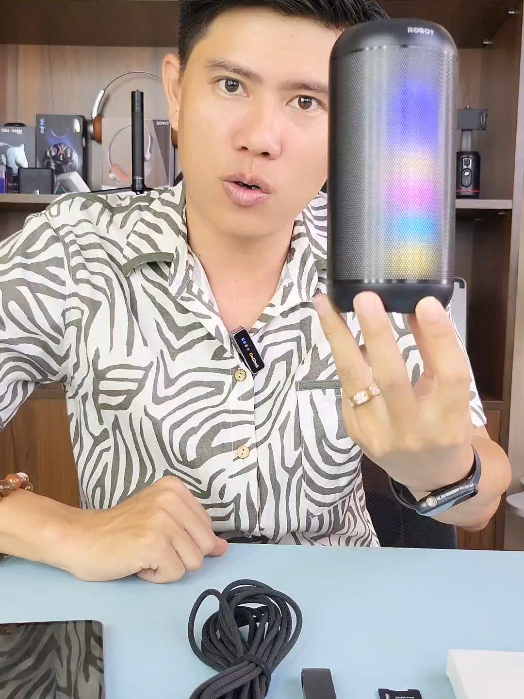 loa nghe nhạc kết nối bluetooth tiện lợi mang theo đi du lịch #loanghenhacdenled #loanghenhacaocap #loanghenhacbluetooth #loanghenhac #huongnguyenshop1 #docongnghe