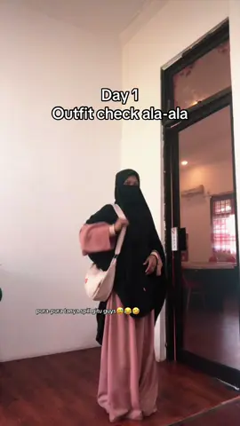 Nak tanye ape?🤭😆 #affiliatepemula #syarioutfit #syariootd #ootdhijab #outfitideas #inspooutfit #fypage #follow #ootdhijabstyle #ootdsyari #syaristyle #remajahijrah #gamiskekinian #affiliatemarketing #affiliatetiktok #outfitinspo #oufitcheck 