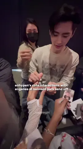 i love when engenes make it fun for them, thank you to all the engene’s in video for being so sweet!! #enhypen #sendoff (credit to all watermarks added within the video) 