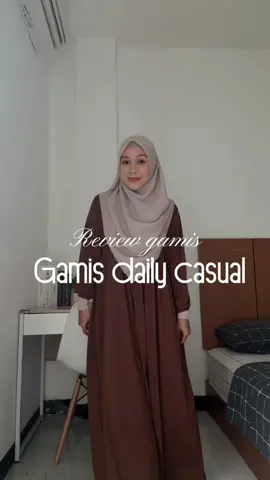 Lagi nyari gamis daily yg bahan nya adem, bella dress ini cocok bgt di pakai buay aktivitas sehari-hari #ootdhijab #todaysoutfit #gamisdaily #reviewtime #outfitinspiration #reviewgamis 