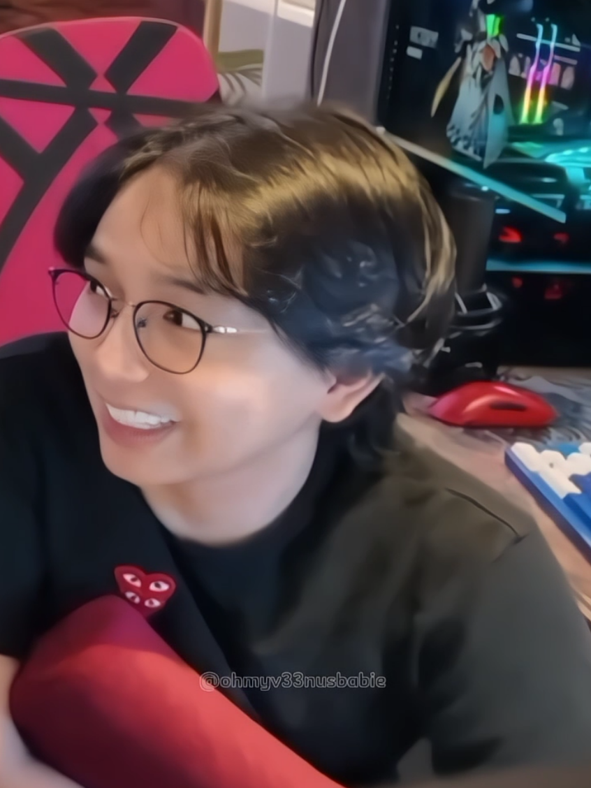 grabe epekto ng pizza at pink drinks sa kanya HAHAHAHA cute cute #ohmyv33nus #wisegaming #veewise #veewisefam #fyp #trending @ohmyv33nus20 