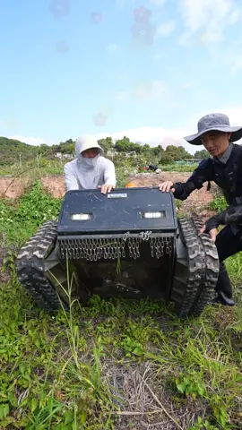 Say goodbye to oil and noise and enjoy pure gardening time!#kohamOEM #satisfyingvideo #excellentquality #grasstiktok  #kohamfactorymowers 