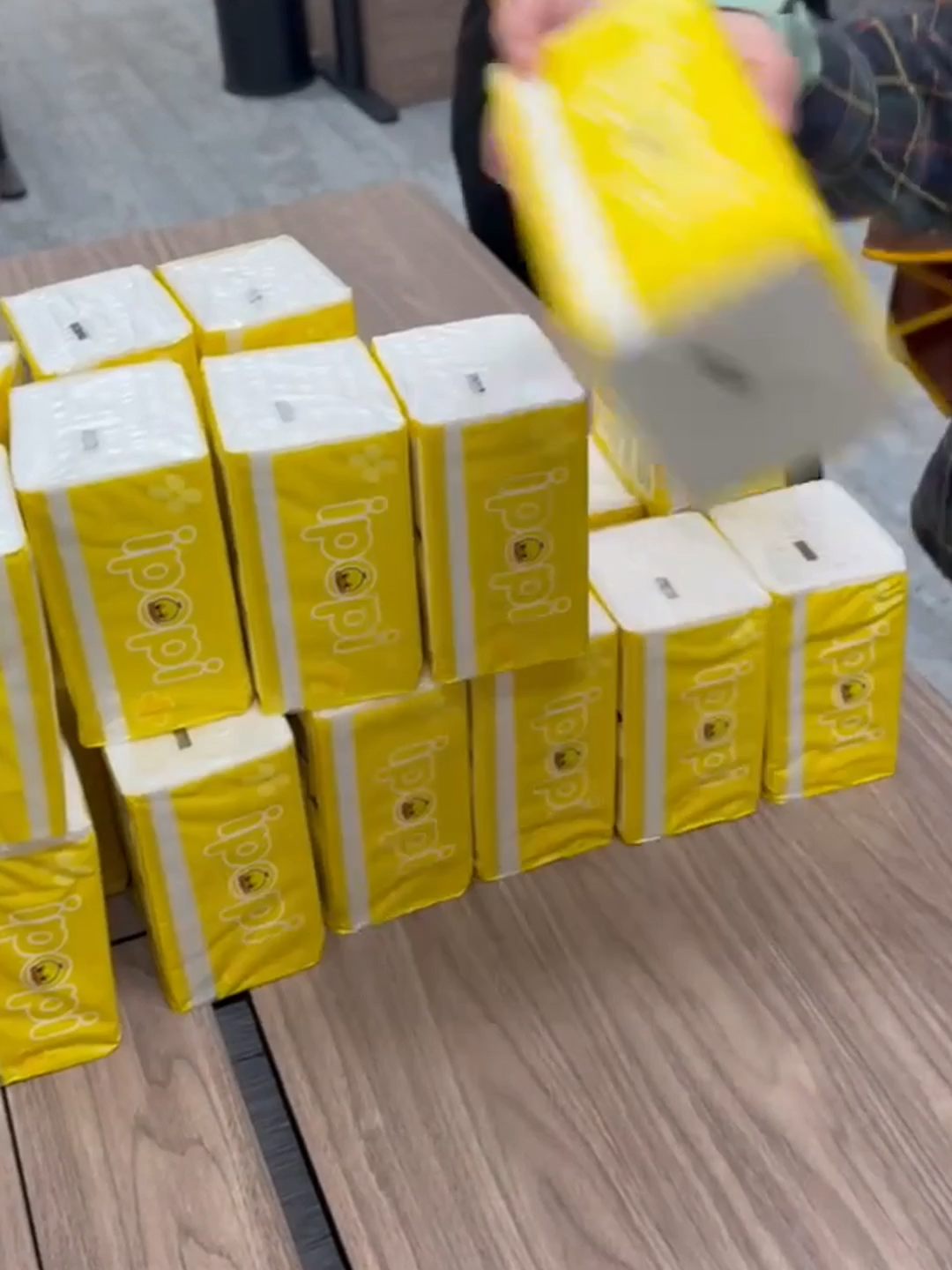 🎉 ซื้อครั้งเดียวจบ! คุ้มที่สุดในรอบปี #ผลิตภัณฑ์ในครัวเรือน #ของใช้ #ของใช้ในครัวเรือน #ห้องครัวtiktok ##ห้องครัว ##กระดาษทิชชู่ห้องครัว #ทิชชู่เป็ดipopi #ipopiทิชชู่ห้องครัว #ซับน้ําได้ดีเยี่ยม #เหนียวทนทานไม่ขาดง่าย #ของใช้ในครัวเรือน