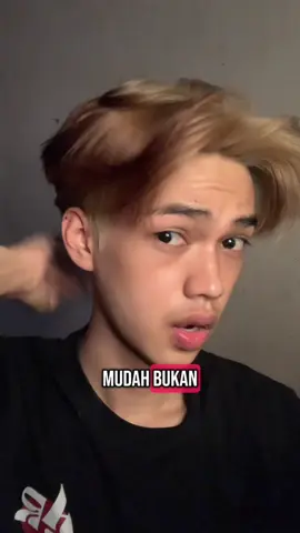 Gaperlu pusing lagi mikir styling harus seperti apa dan bagaimana, cukup pakai produk dari @Tezzen Grooming dijamin rambut kalian bisa styling sampe puluhan styling, hanya dengan 1 produk dari tezzen. #powderantijambak #powdercharcoal #powderginseng #tezzenpowder 