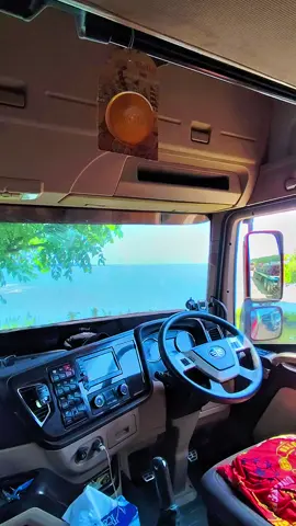 turu sek geng , tekak robyong kok ngantuk berat #fyp #cctv_truck_indonesia #trukmaniaindonesia #fawjh6 #sibasurya #trukstory #pesonatemanggung #temanggunghits #bahanswmu #promomakanmerdeka 