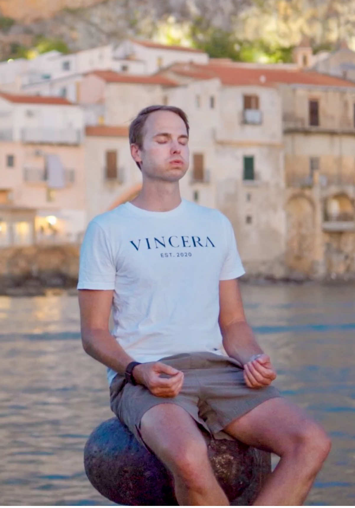 I’ll Teach You How to Relax with Breathing in 1 Minute 😌 Today, we're going to practice the 4-8 breathing method together. It's simple: breathe in for 4 seconds, then slowly breathe out for 8 seconds. The longer exhale helps calm your body by activating your vagus nerve, while the 4-second inhale allows you to take in smooth, calming breaths. I’ll be here to guide you every step of the way, so you feel supported as you learn. If you want to enhance your breathing exercises, you can also add diaphragmatic breathing, which helps fill your lungs more fully, or try pursed lip breathing, which makes it easier to absorb more oxygen. Find a quiet, comfortable spot to sit or lie down, and let’s begin our guided breathing practice. This was filmed in Cefalù, Sicily, as the evening settled in. Do you want private 1-on-1 coaching to transform your breath and lifestyle? I only work with 10 people at a time so I can give you my full attention. With my background in medicine, I combine science and real-life tools to help you breathe and live better. 📩 Email me to apply: diederikcornelis@gmail.com #guidedbreathing #breathingexercises #breathwork #vincera  Disclaimer: The breathing exercises in this video are intended for relaxation purposes only. If you have any existing health conditions or concerns, please consult a healthcare professional before attempting these exercises. By participating in these exercises, you acknowledge that you do so at your own risk.