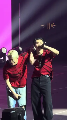 love them @enhypen #enhypen #walktheline #jay #niki #enhypenjay #enhypenniki #kpopfyp 