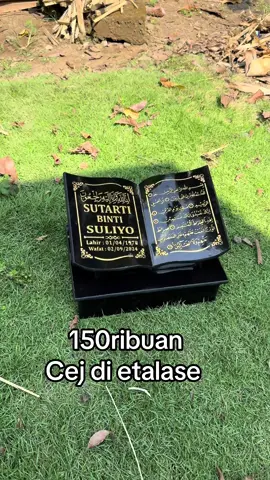 Batu nisan ukir nama sudah  plus dudukan