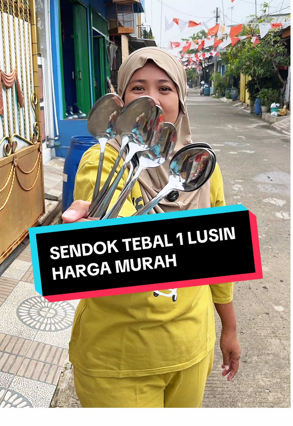 Yg suka makan, sendok nya di habisin juga,,, beli sendok stainless harga murah isi banyak 1 lusin 12 pcs bahan tebal gak gampang mleyot, cek out sekarang harga murah 🫵😉 #sendok #sendokmakan #sendokmurah #sendokstainless #sendoktebal #sendokgarpu 