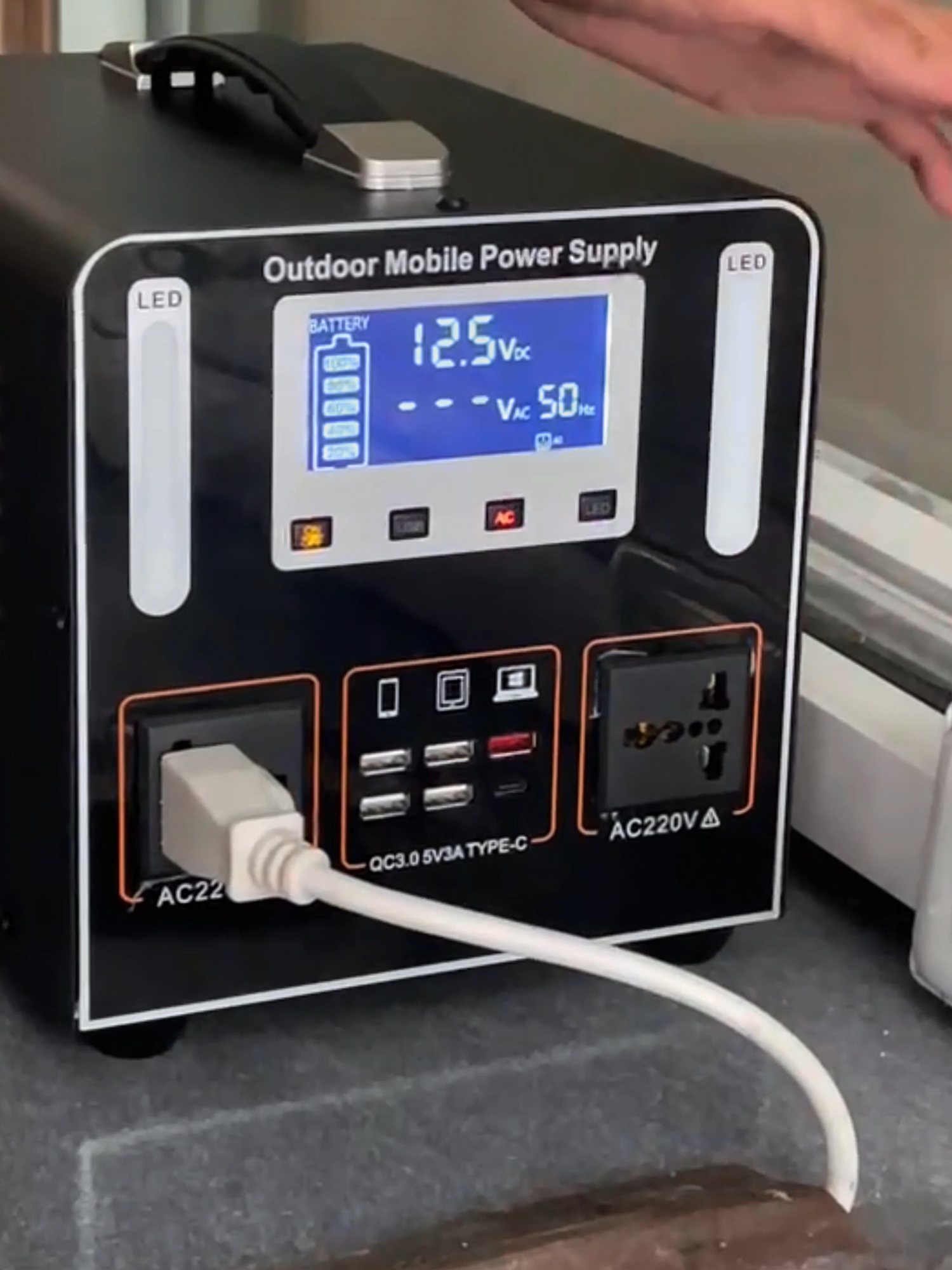 💡BROWNOUT? EDI WOW, READY KAMI! Thanks to Racoco Solar Generator, tuloy ang life: 📱 Full gadgets 💡 Bright lights 🧊 Cold drinks ✅ 288000mAh. ✅ 500W. ✅ Laban kung laban! #fyp #trending #sale #bestselling #highquality #generator #solarpanel #solargenerator #powerstation #tiktoksale #largecapacity #portable