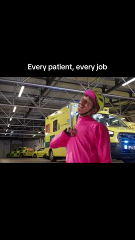 #adayinthelife #adayinmylife #999 #111 #paramedic #ambulance #NQP #worklife #studentparamedic #ambolife #paramediclife #ECA 