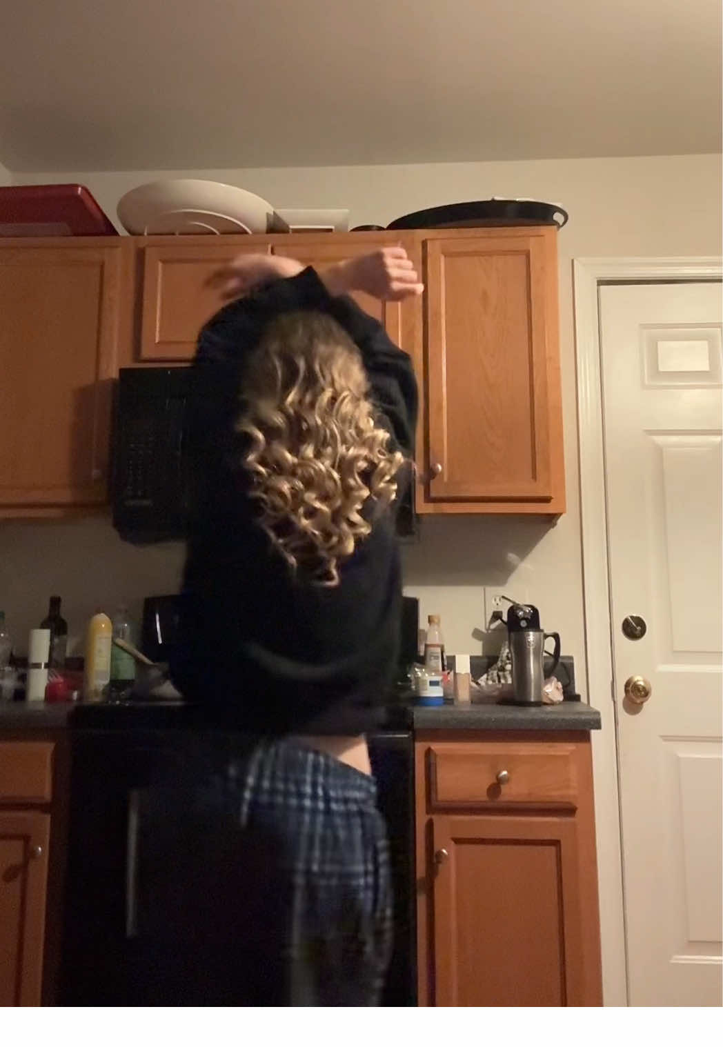 probably should’ve kept it in the drafts😭 #fypシ゚viral #audiostouse #piercetheveil #dancetrend 