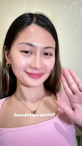 Foundation? Never heard of her! Just @Glad2Glow_Official @Glad2Glow.ph Bright Serum ✨  #brightserum #g2gbrightserum #serumph #g2gph #glad2glow #glad2glowserum #alyzzaf 