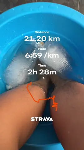 best feeling ever, abis long run, kaki direndem sama es batu 🧊 #pelarikonten 