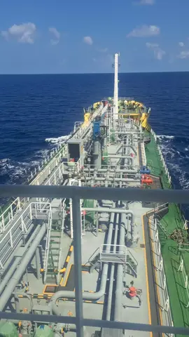 #pelautpunyacerita #pelautindonesia #kerjakerasdemikeluarga💪 #pejuangrupiah #fyp #perwiramuda #fyppppppppppp #motortanker🚢⚓ 
