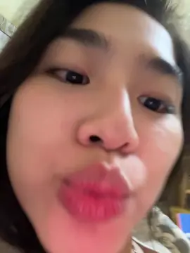 Nách bạn có gì nách mình có vài cọng lông :)))) 