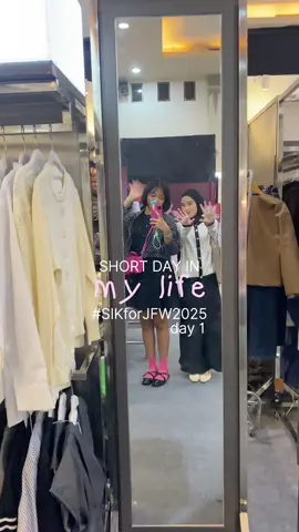 Replying to @nafi aziezah hari ini sampe besok Minggu diskonnnn guedeeee bgttttt lesgoooooo dtg dtg dtg 🏃🏻‍♀️  #adimlyusiana #jfw2025 #jogjafashionweek #shopinkae #adiml #OOTD #jogjaexpocenter 