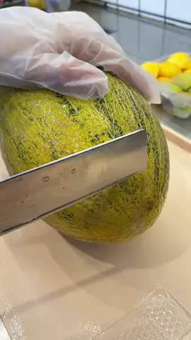 🔗In Bio！Satisfying Melon Cutting🍈#melon#HowTo#fruitcutting#ASMR#FruitHacks#FruitLovers#SuperFruit#Healthyliving#FoodPorn#SummerFruit#Fyp#Viral #Tiktokfood #fruit#usatiktok🇺🇸#usalife#usa