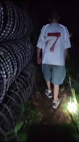 #creatorsearchinsights #24个小时在线接单~国内进来的回国的 