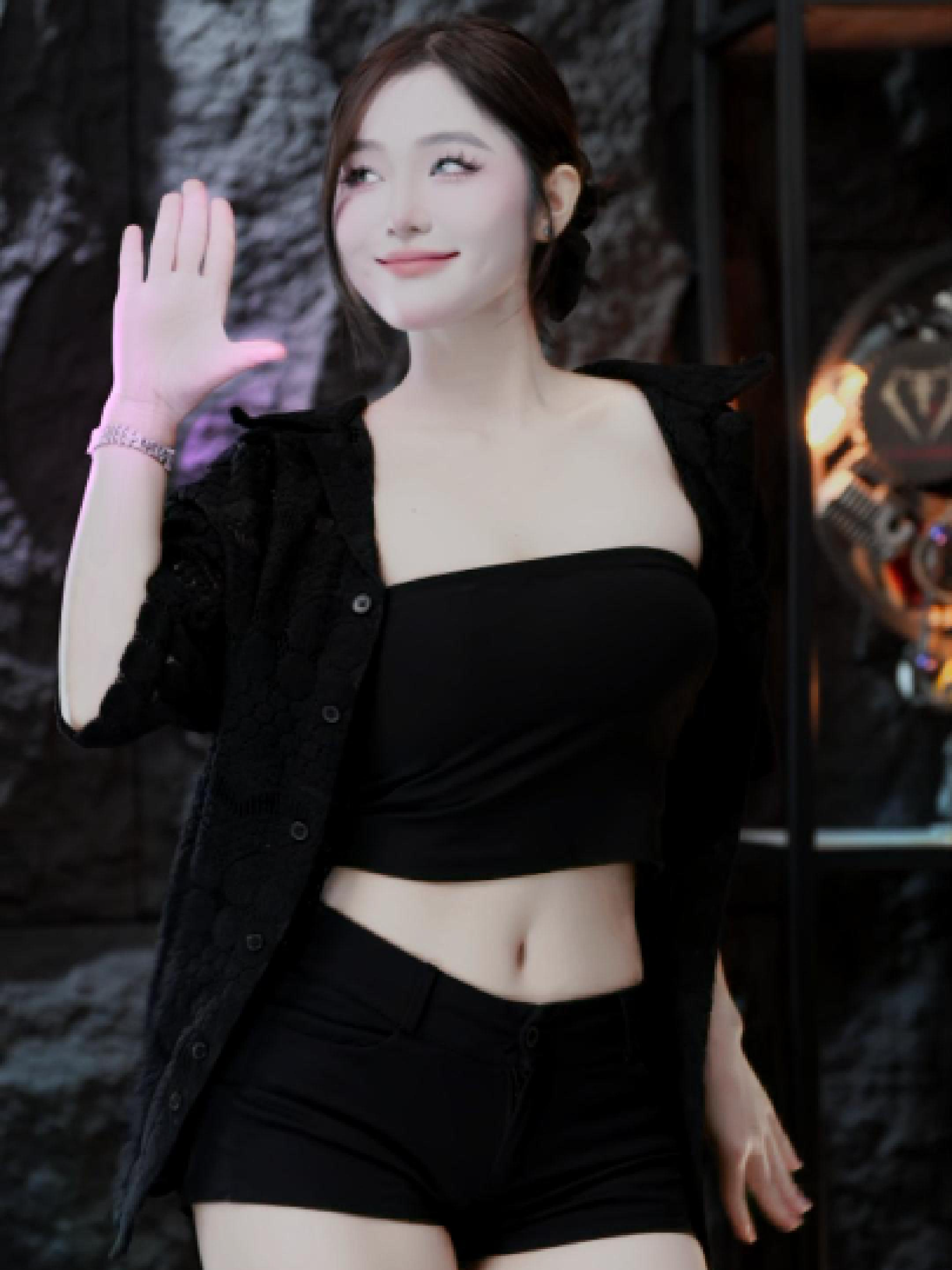 Nắng xuyên qua hiên nhà chiều chiều anh tôi mặc áo sơ mi đẹp quá đi #viral #trending #xuhuong #dance #thoitrangnam #t2storeluxury